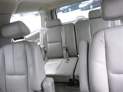 2007 GMC Yukon XL Denali - Photo 5 - Horton, KS 66439