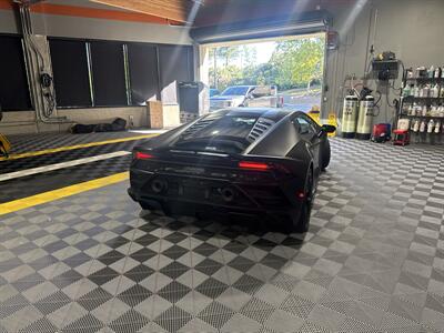 2021 Lamborghini Huracan EVO   - Photo 4 - Westlake Village, CA 91361