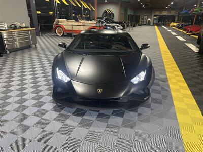 2021 Lamborghini Huracan EVO   - Photo 2 - Westlake Village, CA 91361