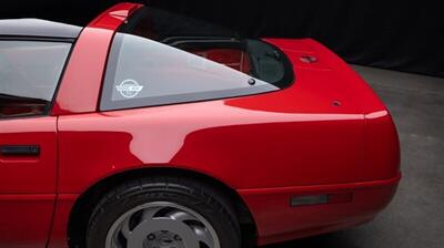 1991 Chevrolet Corvette ZR1 - Photo 18 - Westlake Village, CA 91361