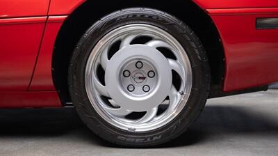 1991 Chevrolet Corvette ZR1 - Photo 25 - Westlake Village, CA 91361