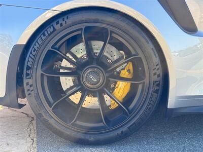 2016 Porsche 911 GT3 RS   - Photo 5 - Westlake Village, CA 91361