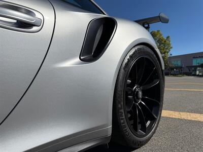 2016 Porsche 911 GT3 RS   - Photo 59 - Westlake Village, CA 91361