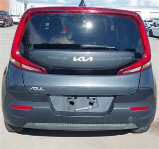 2022 Kia Soul LX - Photo 3 - Bowie, TX 76230