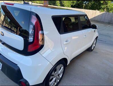 2016 Kia Soul +   - Photo 4 - Bowie, TX 76230