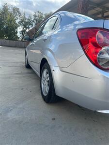 2015 Chevrolet Sonic LT Auto - Photo 7 - Bowie, TX 76230
