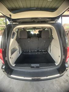 2014 Dodge Grand Caravan SXT - Photo 10 - Bowie, TX 76230