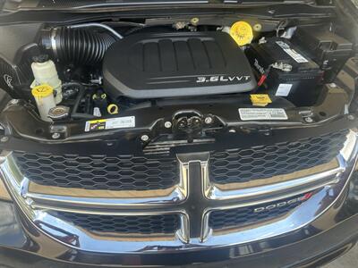 2014 Dodge Grand Caravan SXT - Photo 7 - Bowie, TX 76230