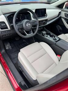 2024 Nissan Rogue SV   - Photo 14 - Grand Prairie, TX 75050