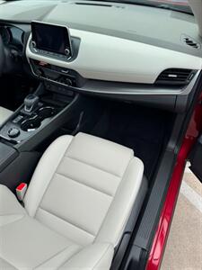 2024 Nissan Rogue SV   - Photo 8 - Grand Prairie, TX 75050