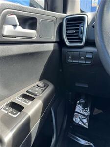 2020 Kia Sportage LX   - Photo 14 - Grand Prairie, TX 75050