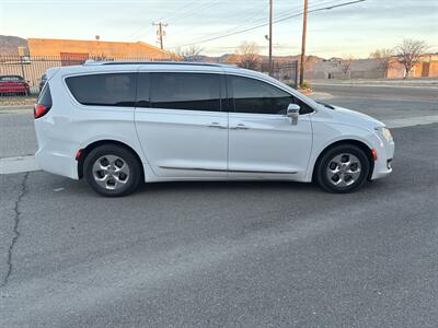 2018 Chrysler Pacifica Hybrid Limited hybrid - Photo 5 - Albuquerque, NM 87123