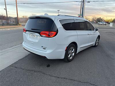 2018 Chrysler Pacifica Hybrid Limited hybrid - Photo 6 - Albuquerque, NM 87123