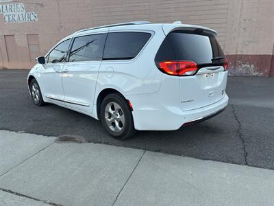 2018 Chrysler Pacifica Hybrid Limited hybrid - Photo 8 - Albuquerque, NM 87123