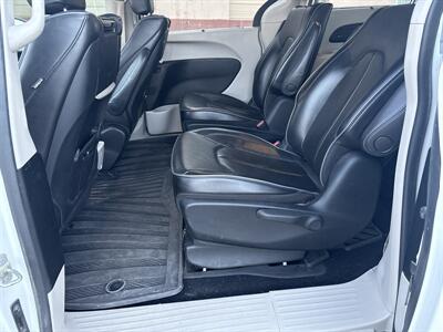 2018 Chrysler Pacifica Hybrid Limited hybrid - Photo 11 - Albuquerque, NM 87123