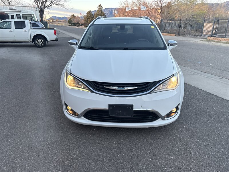 2018 Chrysler Pacifica Hybrid Limited hybrid - Photo 3 - Albuquerque, NM 87123