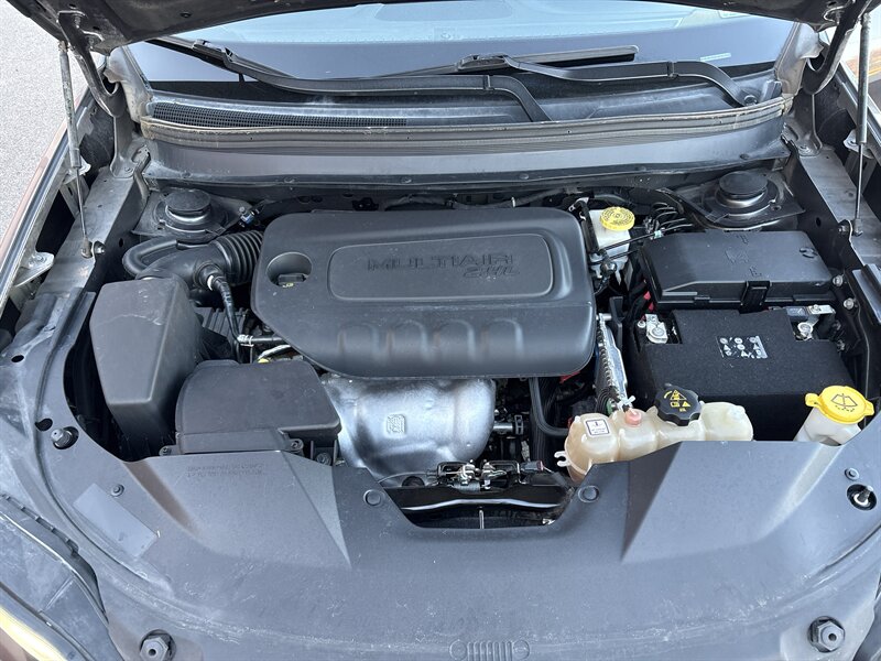 2019 Jeep Cherokee Latitude Plus - Photo 10 - Albuquerque, NM 87123