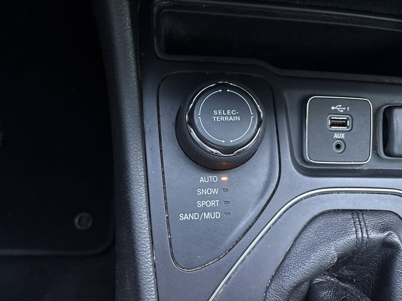 2019 Jeep Cherokee Latitude Plus - Photo 17 - Albuquerque, NM 87123