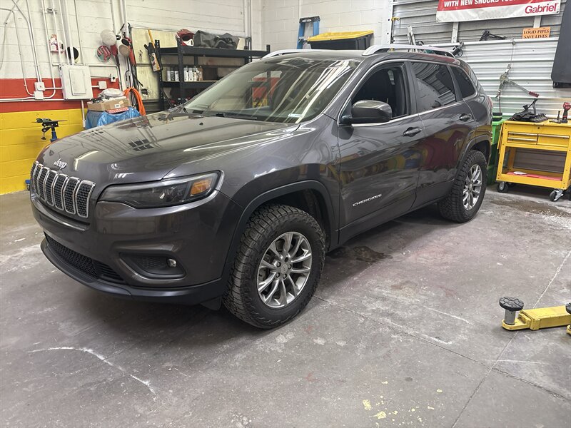 2019 Jeep Cherokee Latitude Plus   - Photo 1 - Albuquerque, NM 87123