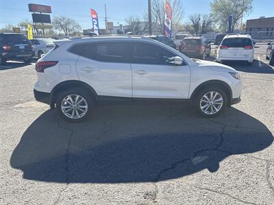 2017 Nissan Rogue SV SPORT - Photo 4 - Albuquerque, NM 87123
