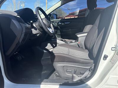 2017 Nissan Rogue SV SPORT - Photo 9 - Albuquerque, NM 87123