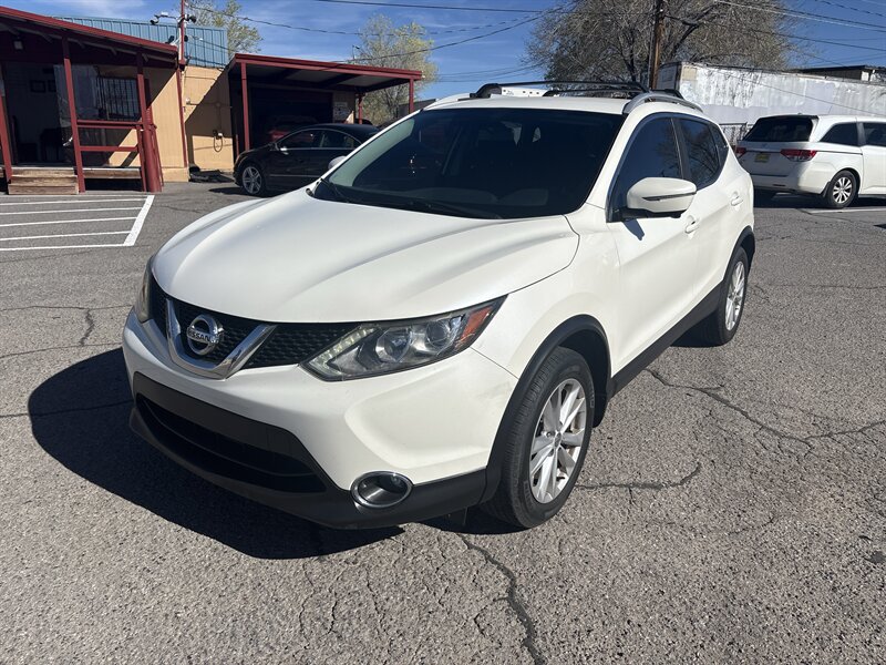 2017 Nissan Rogue SV  SPORT