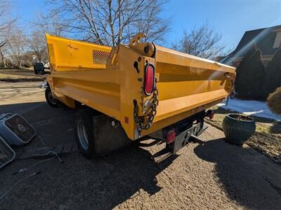 2011 Ford F-350 Super Duty XL   - Photo 2 - Frankfort, KY 40601
