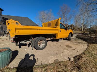 2011 Ford F-350 Super Duty XL   - Photo 4 - Frankfort, KY 40601