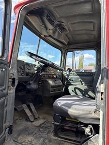 1989 Mack RD688S   - Photo 7 - Frankfort, KY 40601