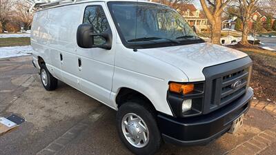 2013 Ford E-350 SD   - Photo 2 - Frankfort, KY 40601