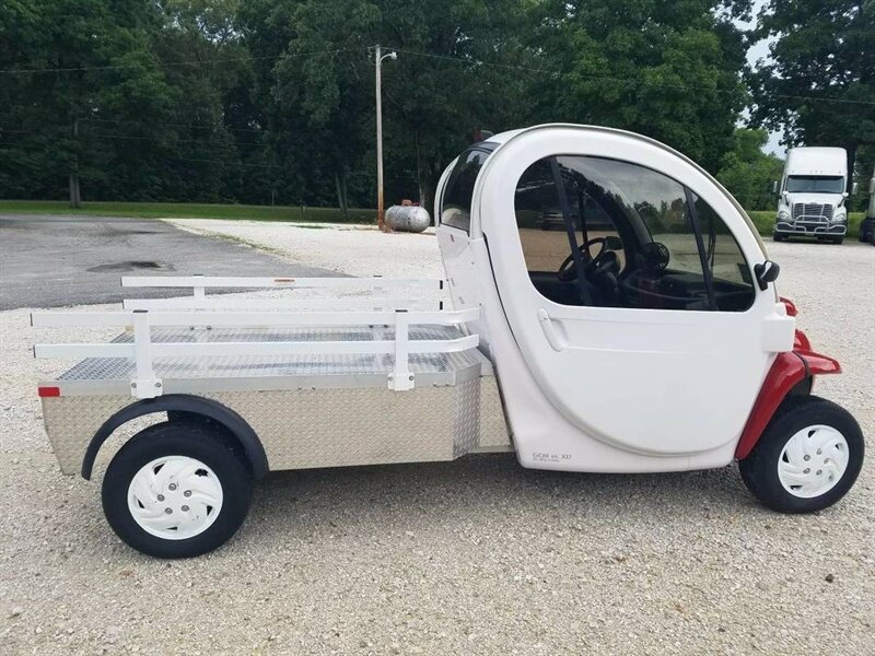 2012 Polaris GEM eL-XD Electric Golf Cart   - Photo 1 - Frankfort, KY 40601