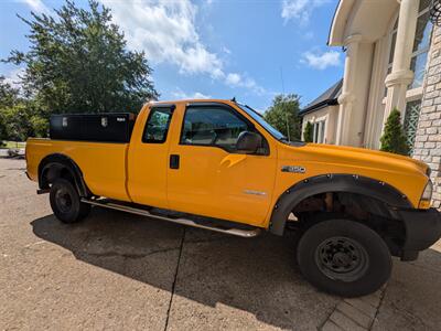 2004 Ford F-350 Super Duty XL   - Photo 3 - Frankfort, KY 40601