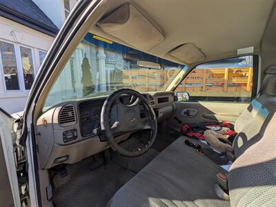 1998 Chevrolet C/K 2500 Series   - Photo 6 - Frankfort, KY 40601