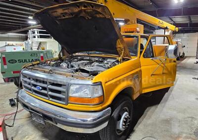 1995 Ford F-450 Super Duty Boom & Bucket Utility Truck   - Photo 1 - Frankfort, KY 40601