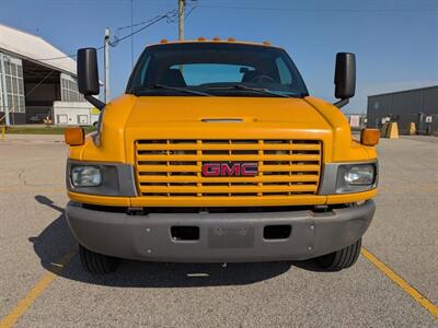 2007 GMC TopKick C5500 Stakebed 16'   - Photo 5 - Frankfort, KY 40601