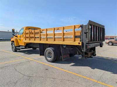 2007 GMC TopKick C5500 Stakebed 16'   - Photo 2 - Frankfort, KY 40601