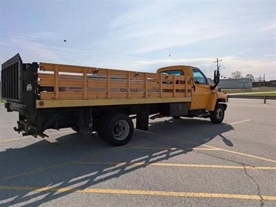 2007 GMC TopKick C5500 Stakebed 16'   - Photo 6 - Frankfort, KY 40601
