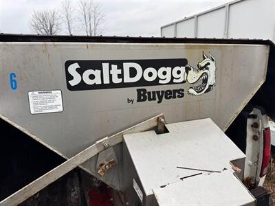 2004 Ford F-150 Heritage XL with snow plow and saltdog spreader w/ controls   - Photo 4 - Frankfort, KY 40601