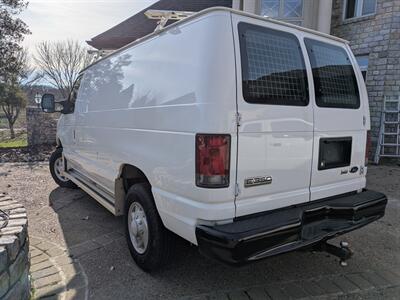 2009 Ford E-350 SD   - Photo 10 - Frankfort, KY 40601