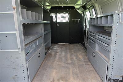 2009 Ford E-350 SD   - Photo 5 - Frankfort, KY 40601