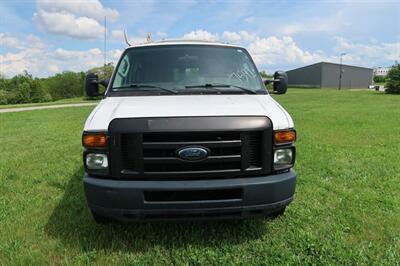 2009 Ford E-350 SD   - Photo 2 - Frankfort, KY 40601