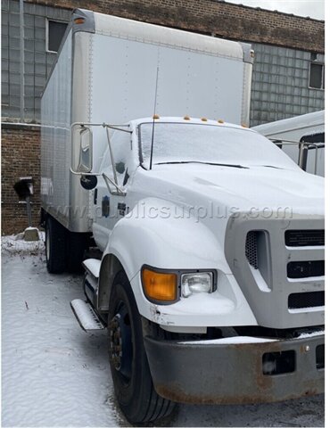 2004 Ford F-650 Super Duty   - Photo 1 - Frankfort, KY 40601