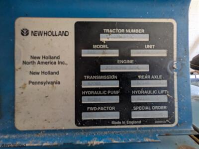 1995 New Holland 4630 Tractor with Batwing Mower   - Photo 8 - Frankfort, KY 40601