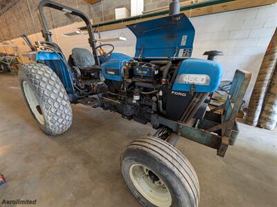 1995 New Holland 4630 Tractor with Batwing Mower   - Photo 3 - Frankfort, KY 40601