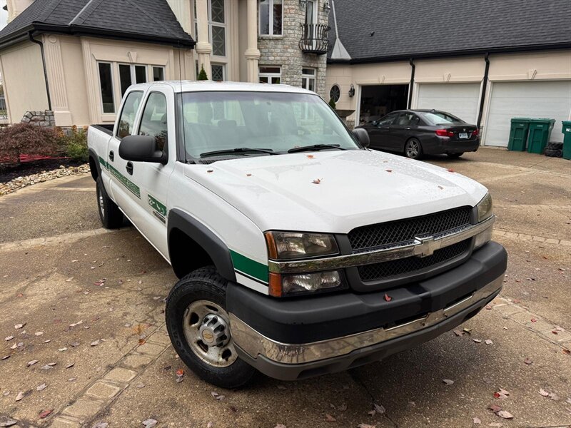 2003 Chevrolet Silverado 2500HD   - Photo 1 - Frankfort, KY 40601