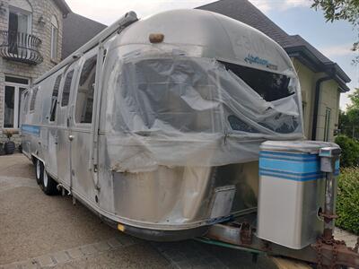 1985 Airstream 31' Sovereign Camper   - Photo 3 - Frankfort, KY 40601