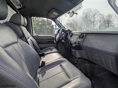 2011 Ford F-550 Super Duty with Versalift   - Photo 6 - Frankfort, KY 40601