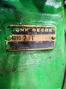1961 John Deere 4010 Diesel Tractor (Vintage Design)   - Photo 5 - Frankfort, KY 40601