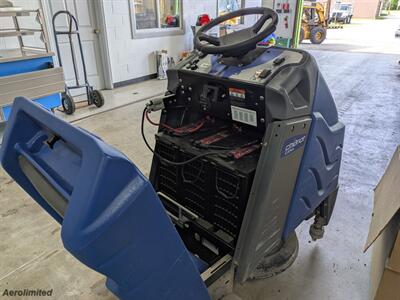 Windsor Chariot I-Gloss Stand Up Floor Burnisher   - Photo 14 - Frankfort, KY 40601