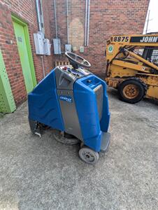  Windsor Chariot I-Gloss Stand Up Floor Burnisher   - Photo 5 - Frankfort, KY 40601
